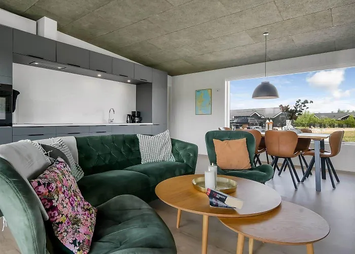 C11319-tarm-multebaervej-33 *